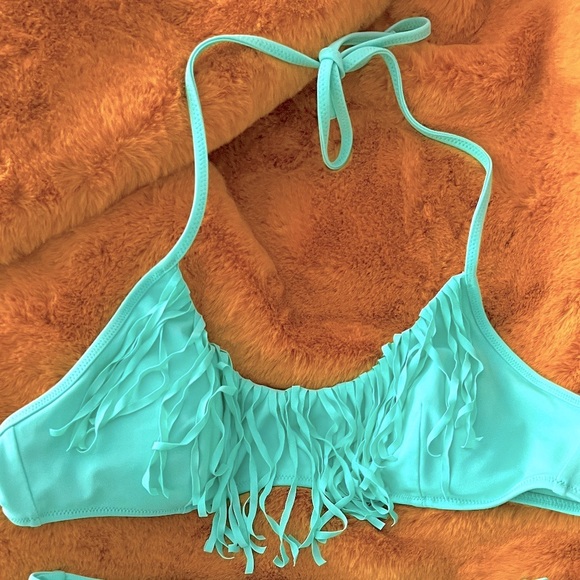 Victoria's Secret Green Mint Frost Scoop Neck Fringe Swim Padded Top NWOT S - Picture 4 of 9